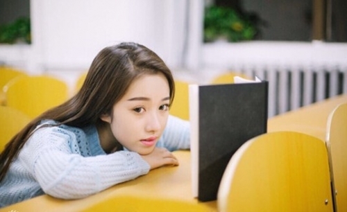杨柳之个人资料微博曝光 2015最美艺考生西安女娃私房照走红网络
