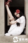 崔健女友是谁?  崔健小29岁女友黄幻个人资料私房近照曝光