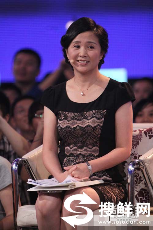 黄菡老公袁剑女儿照片曝光 知性优雅黄菡拥有美满家庭