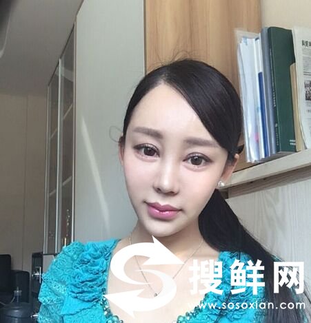 非诚勿扰刘琳个人资料微博身高三围 银行长刘琳背景私房写真照