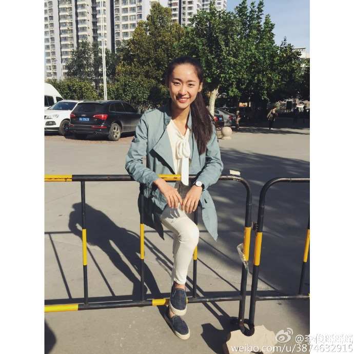 李俊瑶个人资料微博身高年龄 普法栏目剧李俊瑶家庭背景演过角色