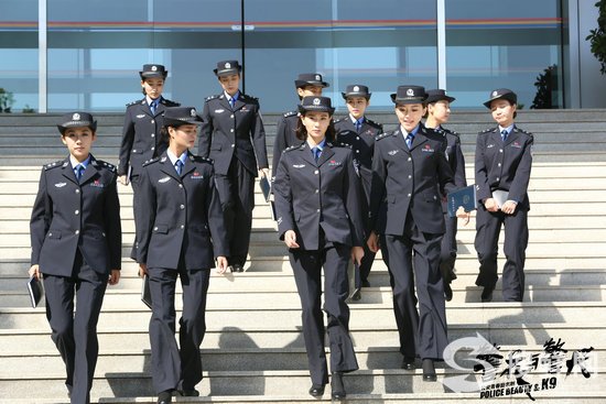 《警花与警犬》倪娜是谁扮演的 黄梦莹个人资料微博介绍