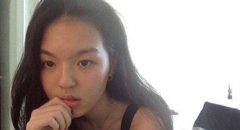 李咏16岁女儿照片曝光 与韩国明星闵孝琳撞脸