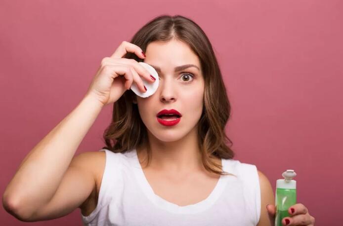 女人护肤洗脸禁忌多 常见几个洗脸误区让你烂脸没商量
