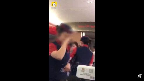 视频曝光者还原G521高铁冲突 女乘客气哭乘务员事件真相始末惊人 