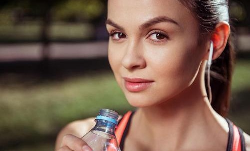每天喝4升水可能会中毒 喝水过多会中毒是因为什么
