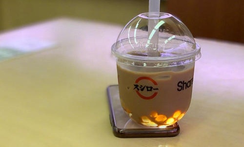 日本新推出会发光的珍珠奶茶受热捧 各种黑暗珍珠料理盘点