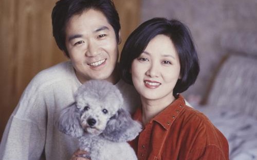 张国立老婆邓婕成婚30年为什么没孩子 张国立前妻离婚要求曝光