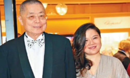 81岁钢琴大师刘诗昆再当爸详情 揭秘44岁娇妻的身份