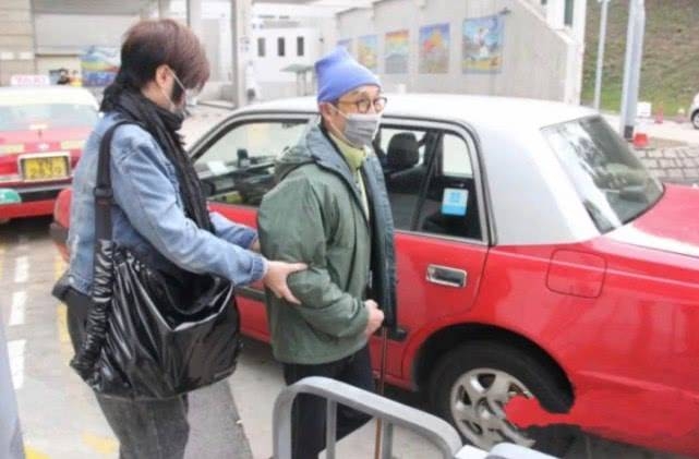 70岁刘松仁被曝中风 50岁太太陪伴到康复中心
