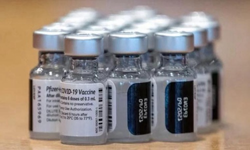 美国捐80瓶疫苗自夸被嘲 网友：出手真阔绰丢脸丢到国际了