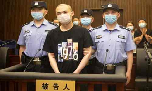 上海杀妻焚尸案宣判凶手获死刑 被害人家属至墓前告知结果