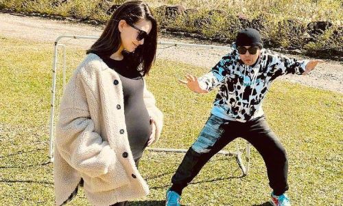 歌手周杰伦正式官宣老婆怀三胎 昆凌孕照被公开